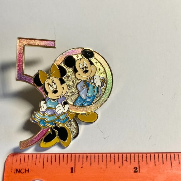 Walt Disney World 50th Year Anniversary Pin Mickey Minnie Mouse Epcot NWT Ltd - Picture 6 of 7